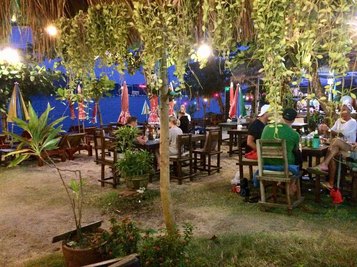 Отель Sea Paradise Ban Khlong Kloi Экстерьер фото