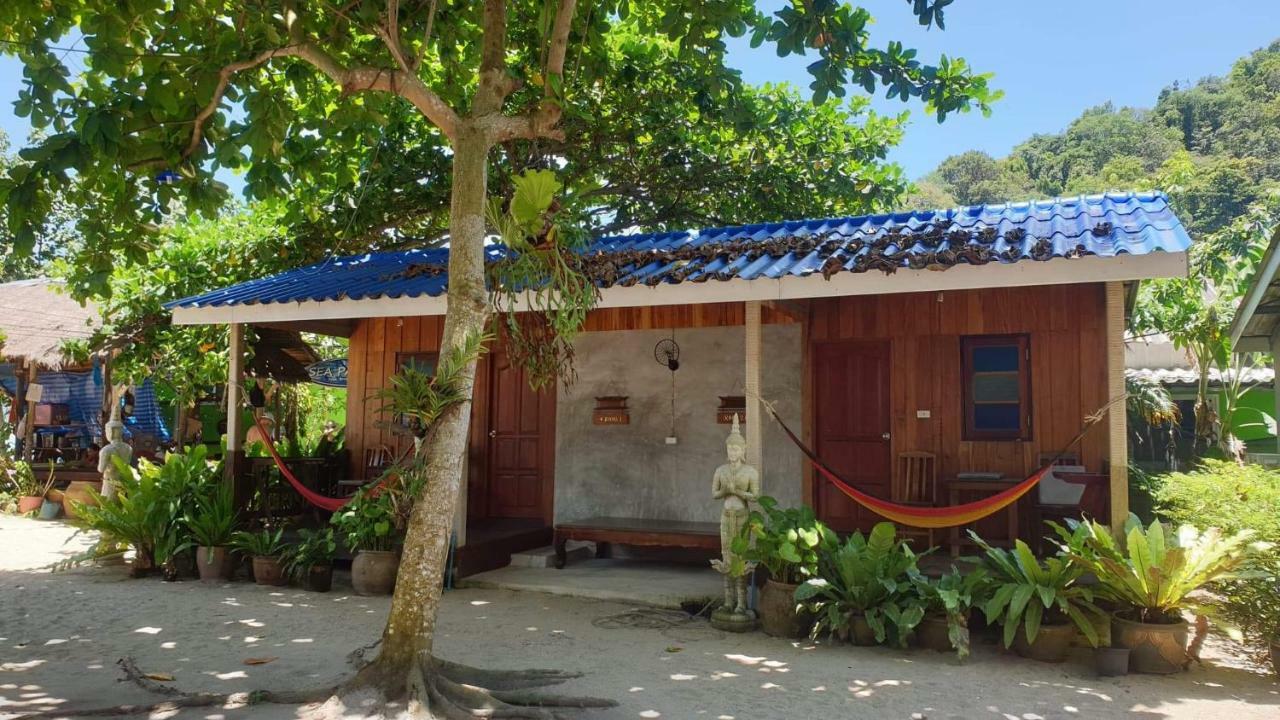 Отель Sea Paradise Ban Khlong Kloi Экстерьер фото