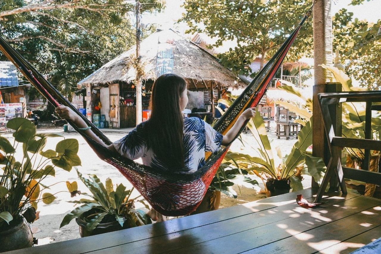 Отель Sea Paradise Ban Khlong Kloi Экстерьер фото